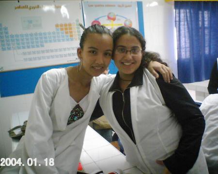 avec ma copine zoza lol c fati aussi